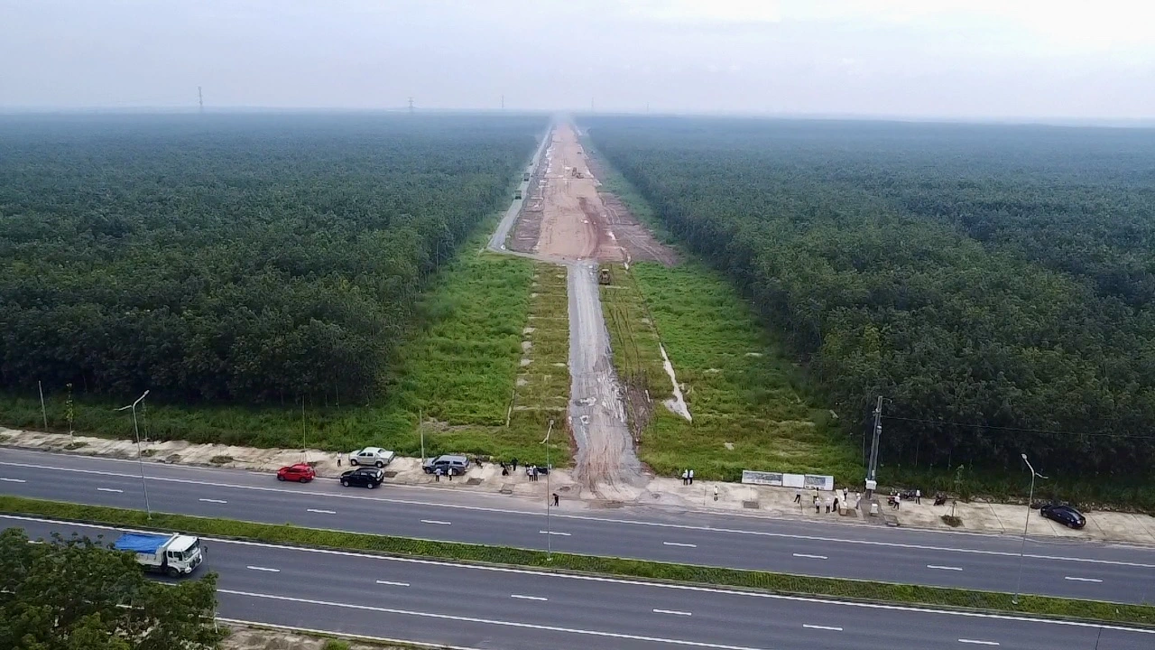 Điểm giao nhau giữa cao tốc và đường Bắc Tân Uyên - Phú Giáo - Bàu Bàng