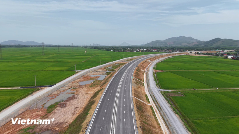Một dự án thành phần cao tốc Bắc-Nam phía Đông được hoàn thành và đưa vào khai thác.